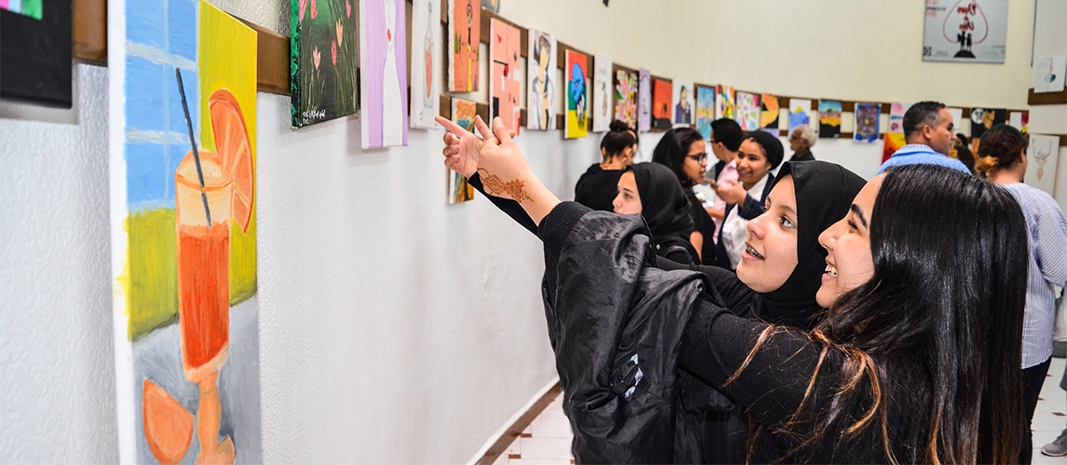 Le merveilleux vernissage organis&eacute; par le Club d'Arts Plastiques ELARAKI Ennakhil